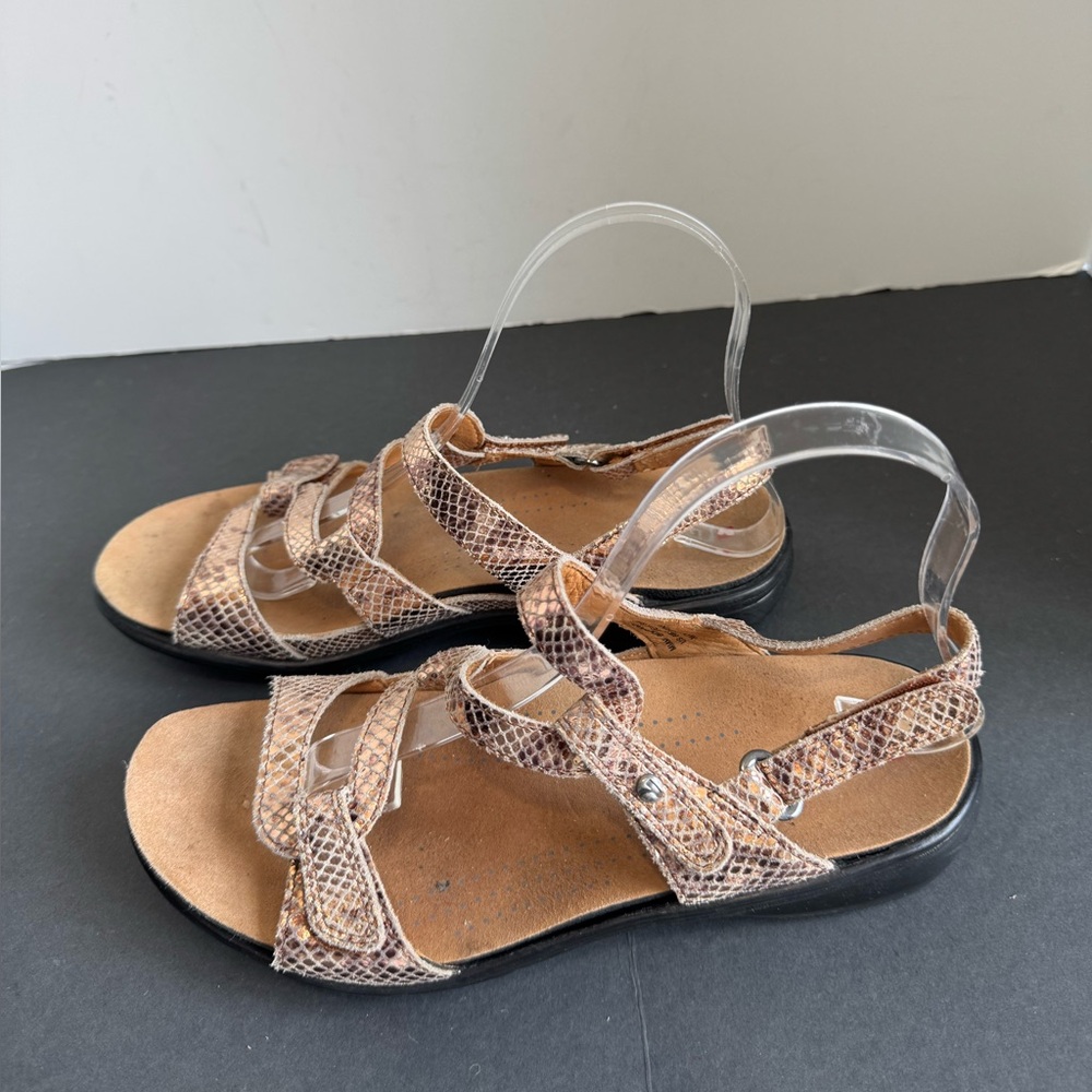 revere Emerald Adjustable Sandal. EU 39 - Picture 8 of 16